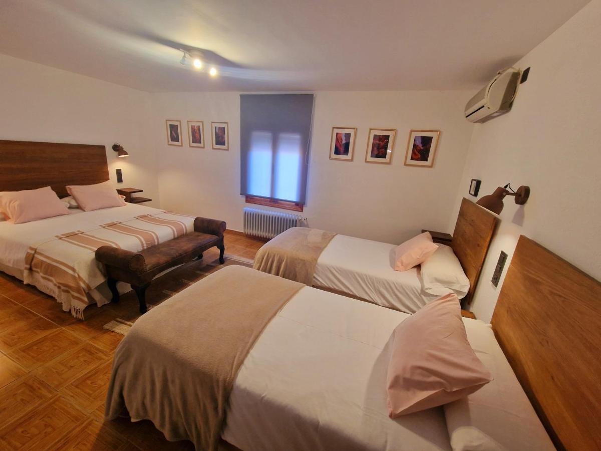Hostal La Colonial Madrigal de la Vera Bilik gambar