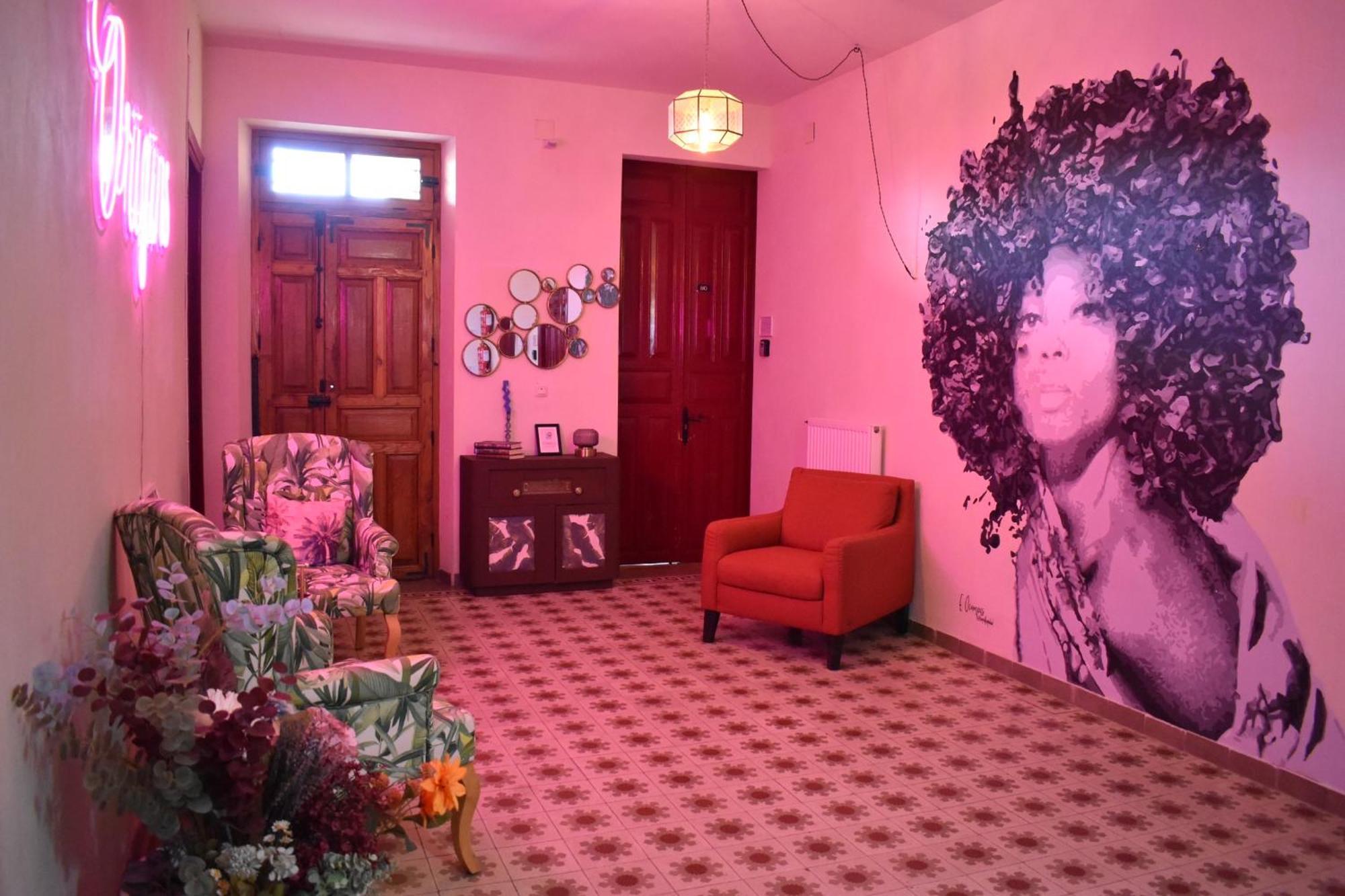 Hostal La Colonial Madrigal de la Vera Luaran gambar